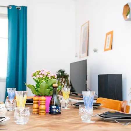 Apartment L'artiste Spacieux T3 Au Centre Avec Petit Garage Sète