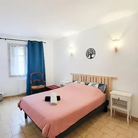 L'artiste Spacieux T3 Au Centre Avec Petit Garage * Sète